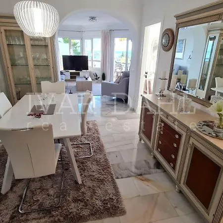 El Puente Luxury 3 Bedroom Apartamento Mijas
